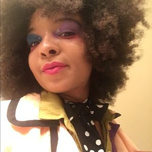 Meet your Posher, Kaela